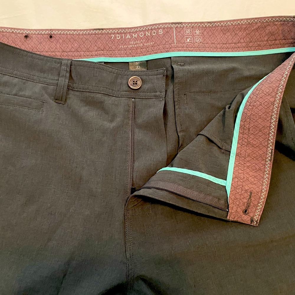 7 Diamonds Velocity Performance Short - image 2